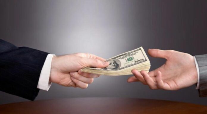 Seven Bank Loan: How to Apply, Key Features and Repayment Details